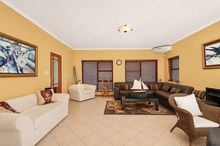 6 Bedroom Property for Sale in Sunset Beach Western Cape